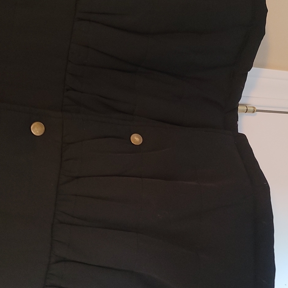 Black lightly filled puffer jacket vest - Picture 2 of 9